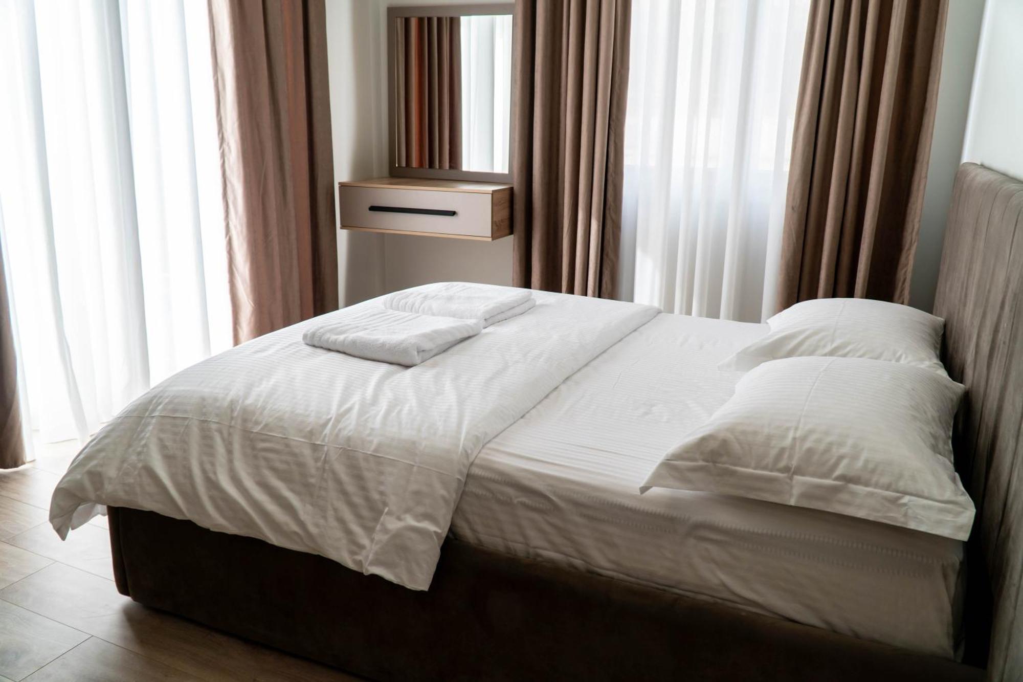 Signature 9 Apartment *