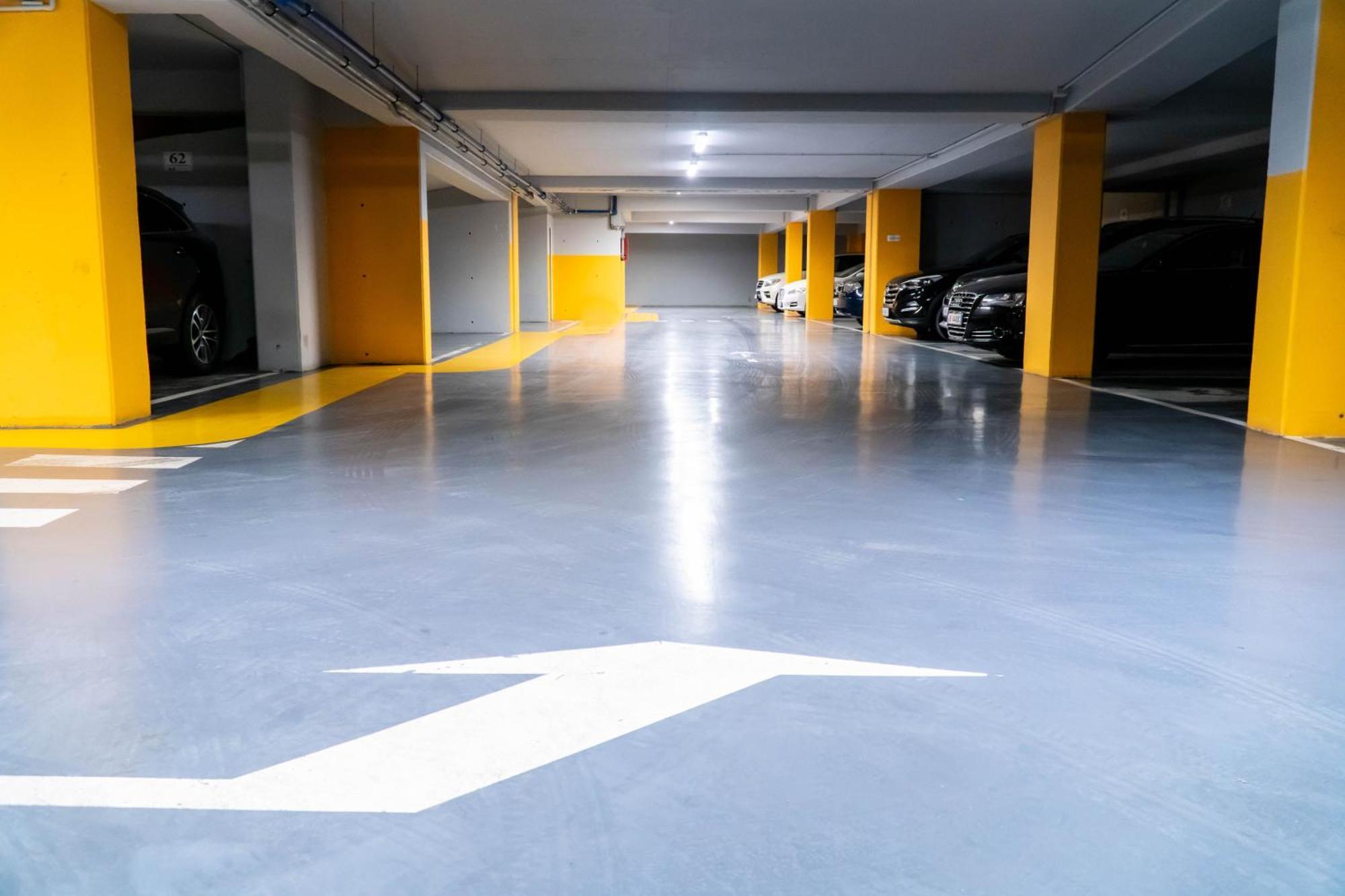 Signature 9 Tirana